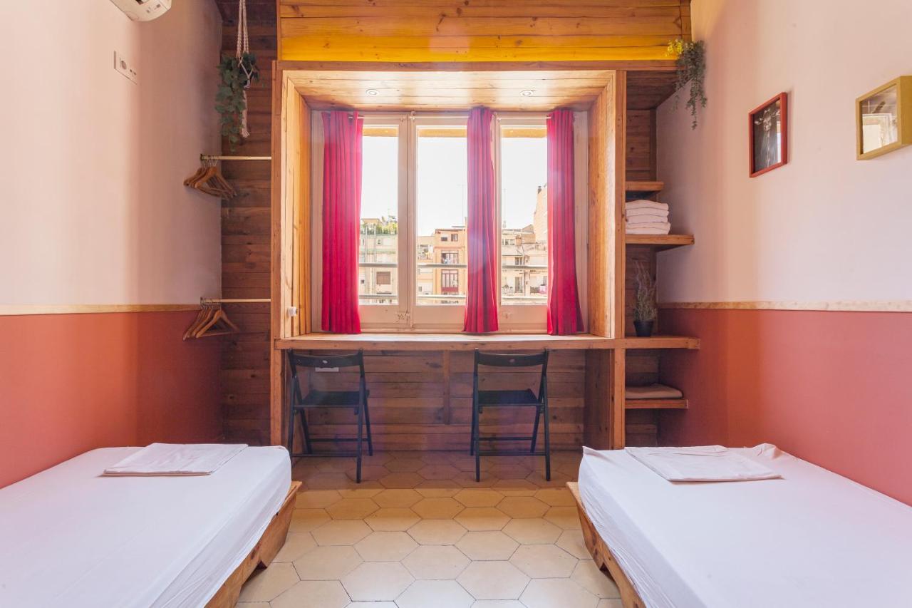 Bird House Hostel Barcelona Exterior foto
